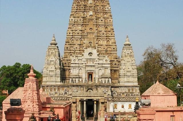 Gaya and Bodh Gaya Full-Day Private Tour