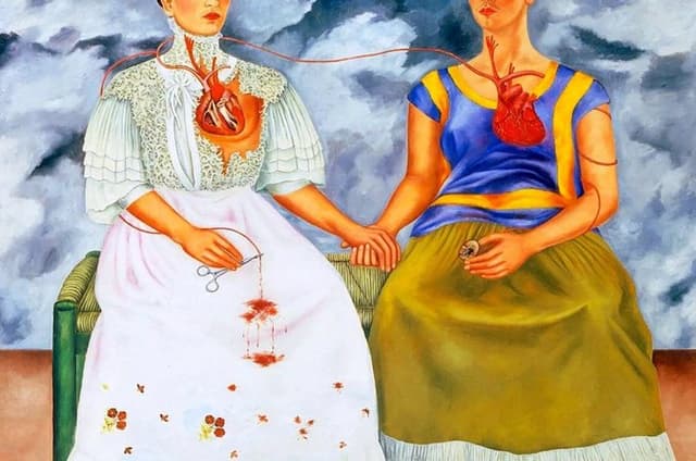 Falling in love with Frida From first love to the two Fridas
