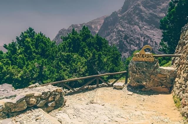 16 km Samaria Gorge Hike from Rethymno Bali and Panormo
