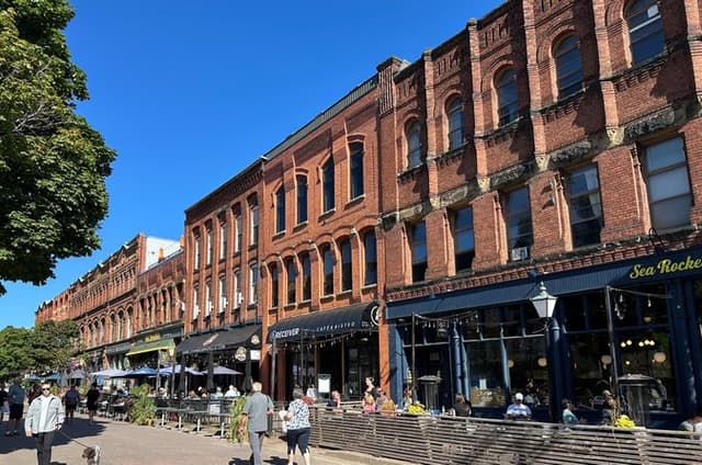 Historic Charlottetown Small Group Walking Tour