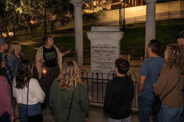Ghosts of Nashville: Family-Friendly Ghost and History Tour