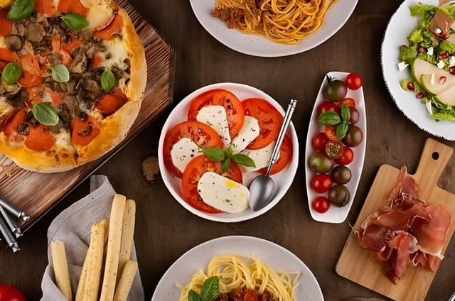 Navigli Secret Food Experience: 6+ Tastings & Chef's Risotto