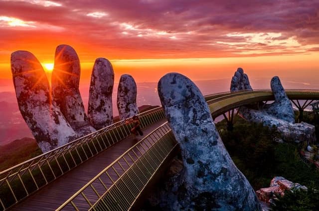 Da Nang Private Car Golden Bridge My Son and Marble Mountains