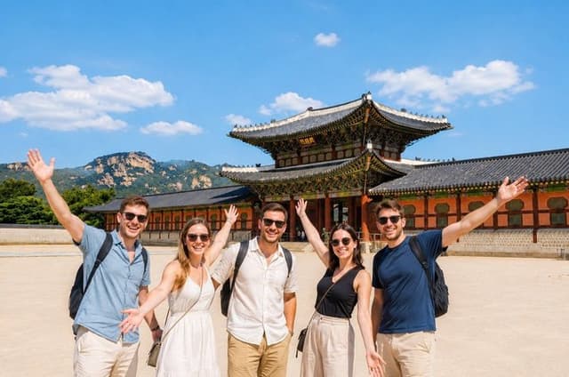 Full day Private tailor-made Seoul Tour with Local Tour Guide
