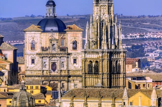 Toledo in Italian Private Tour with Toledo Historian