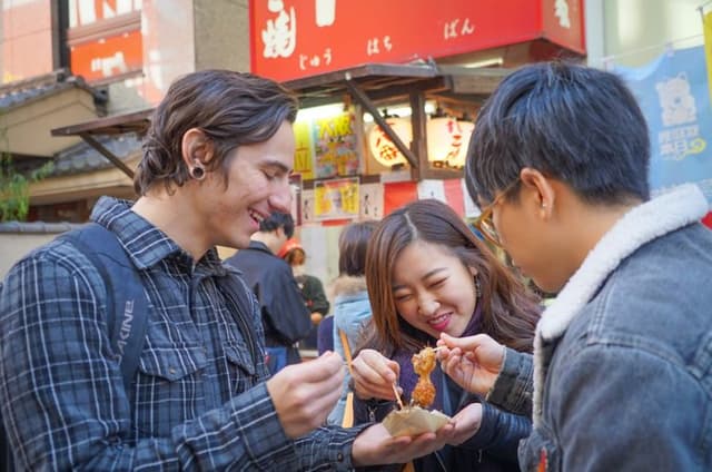 5-hour Master Osaka’s Must See Tour Kuromon Dotonbori and Castle
