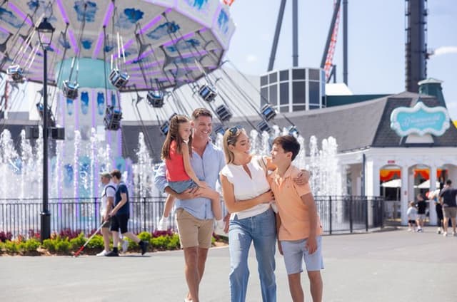 3-Day Unlimited Dreamworld, WhiteWater World & SkyPoint Ticket