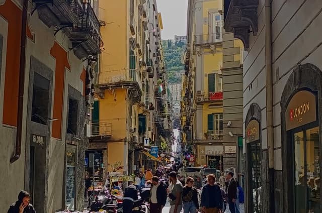 6 Hours Naples City Centre and Underground Tour