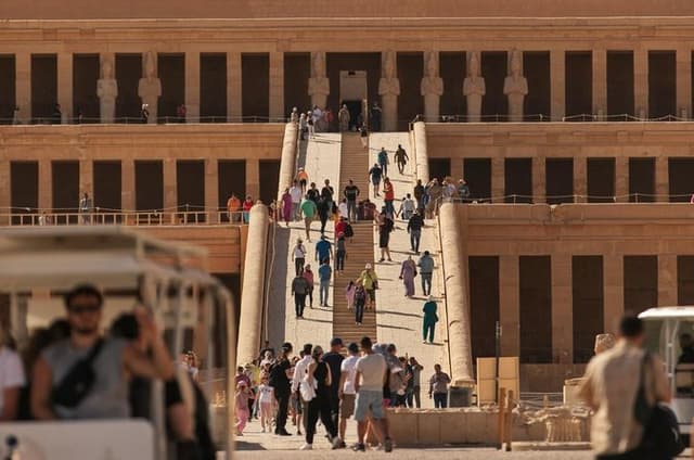Private luxor Full Day Valle of Kings, Queens, Hatshepsut &More