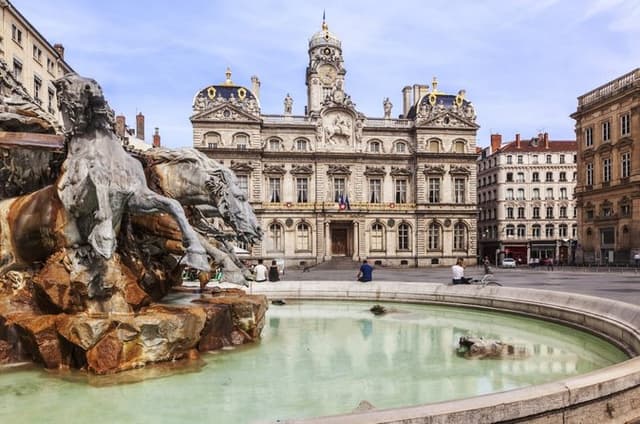 Lyon Tour Through Three Main Areas
