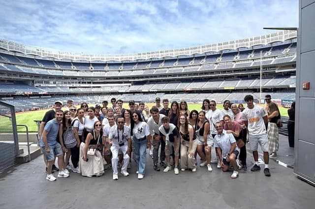 Guided NYC Boroughs Tour with Yankee Stadium Access