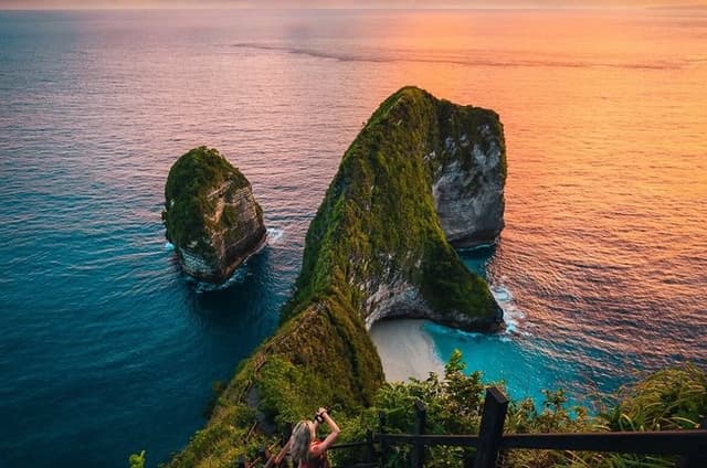 Nusa Penida Island Tour with Snorkeling Options