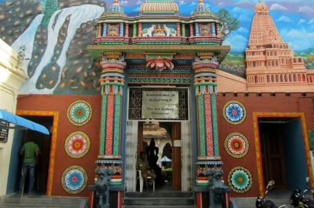 Private Tour from Trichy Srirangam and Tanjore UNESCO Heritage