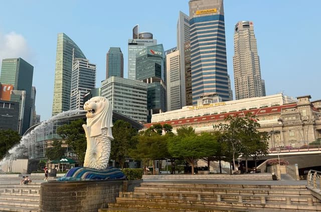 Singapore Active Walking Private Tour