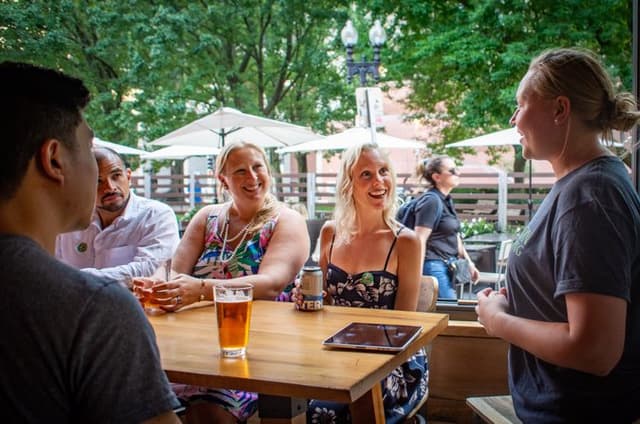 Small-Group History Tour Pub Crawl of Washington, D.C.
