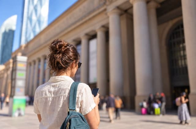 Toronto Essentials 10 Spot Self Guided Walking and Transit Tour