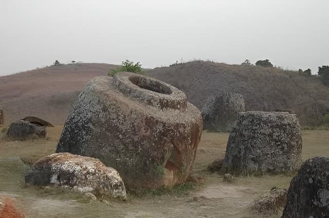 Plain of Jars 3 Sites, Ban Naphia Village & Local Market