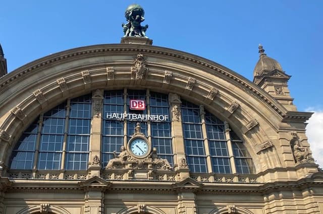 Frankfurt Main Station Self Guided Riddle Walking Tour by App