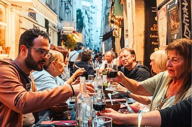 Paris Le Marais Food Tour with Wine: 10 Tastings & 6 Stops