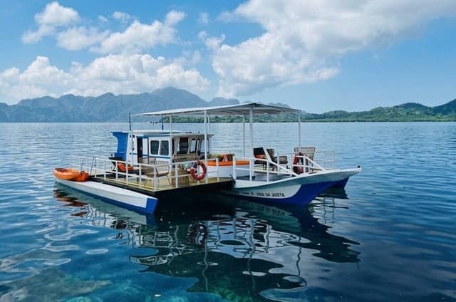 Coron Island Coastal Trimaran Tour