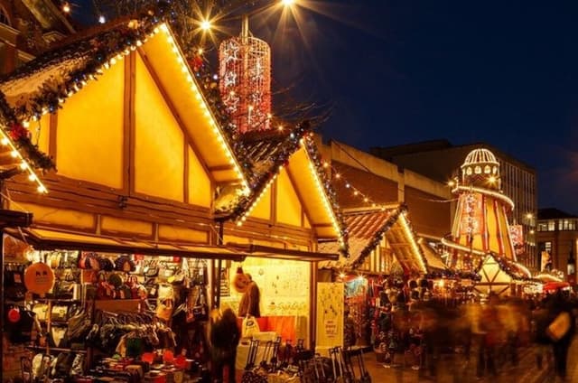 Skipton Christmas Market and Shopping Transfer