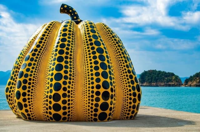 Naoshima Private Custom Tour with Local Guide