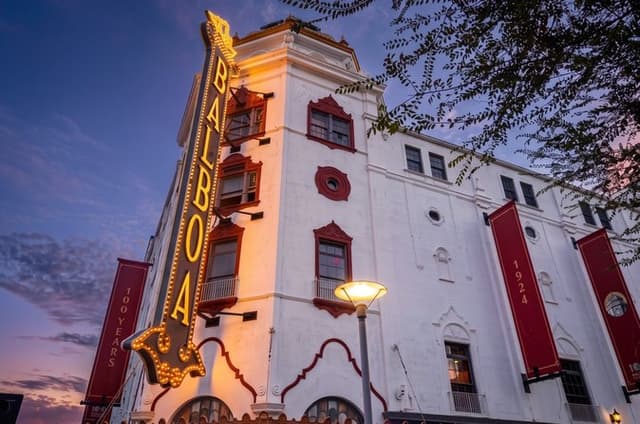 San Diego Gaslamp Ghosts and True Crime Walking Tour