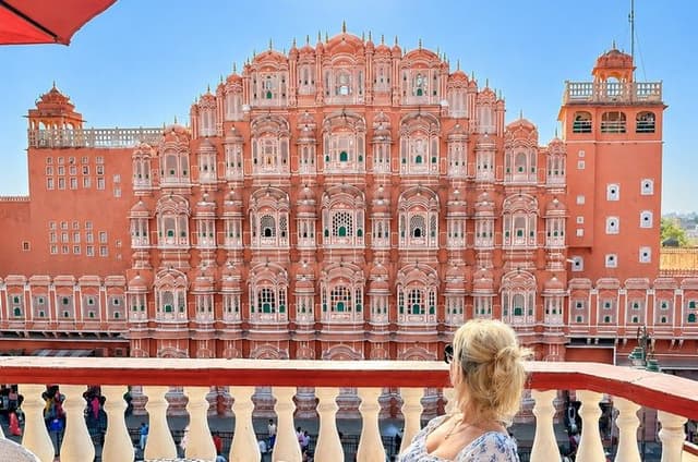 Jaipur Full-Day Private Tour By Car, Guide & Skip-the-Line Entry