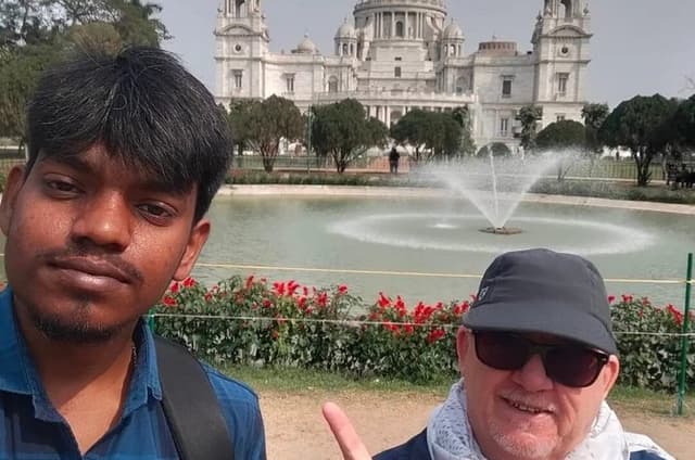Private Kolkata Heritage Walk with Boat Ride and Local Transport