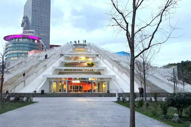 Tirana Walking Tour: From Communism to Skyscrapers