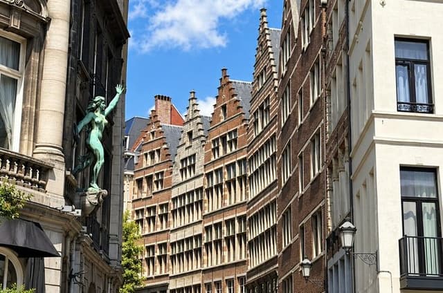 Antwerp Diamond Denim and Docks Podcast Tour