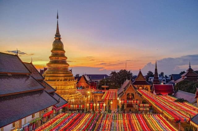 Chiang Mai Lantern Festival and Cultural Tour