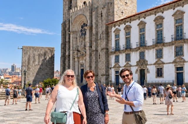 Private Porto Half-Day Tour with Optional Shared Sailing
