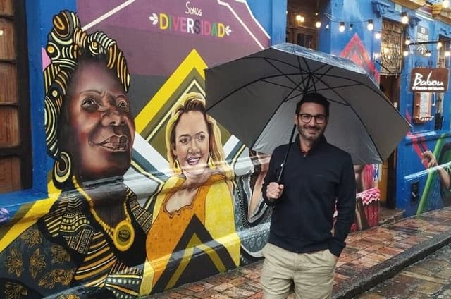 Bogota Tour, Monserrate, Museums and Local Art with Transportation