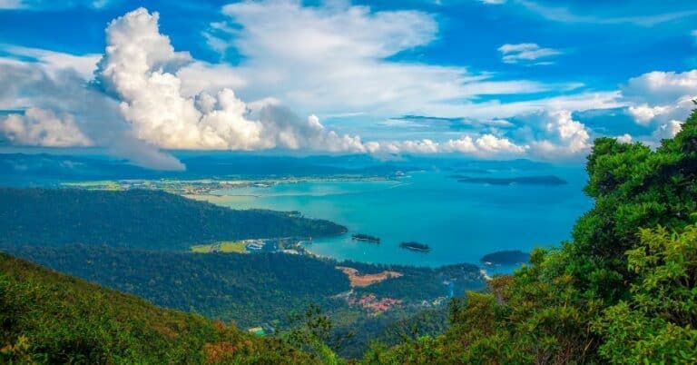 Langkawi Shopping Adventure: Top 15 Souvenirs & Gifts