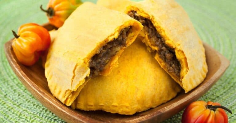 Top Restaurants in Jamaica 2025