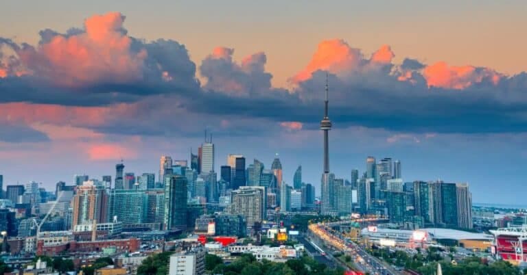 Toronto Itinerary: A Friendly Guide to Newcomers