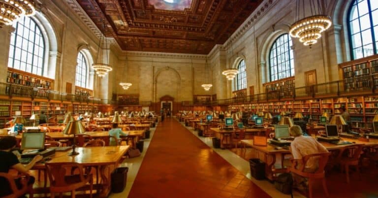 Top 8 Indoor Things to do in New York