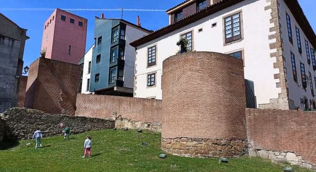 Free Tour to the History of Gijon