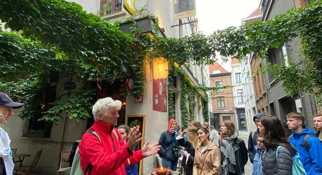 Daily Free Historical Tour Antwerp | By Local Legends