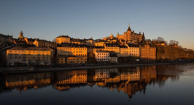 Free Tour of Södermalm in Stockholm & Viewpoints - Hipster Island