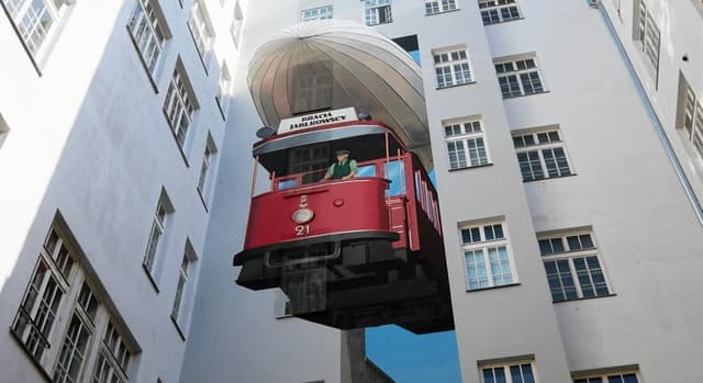 Warsaw Free Tour: Communism, WWII, Ghetto & Modern History
