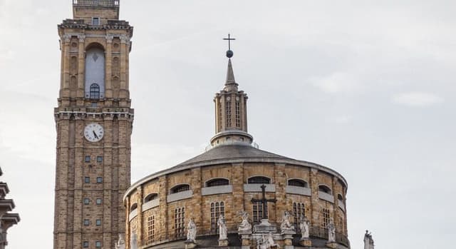 Free Tour of the Gijón Labor University