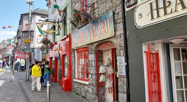 Latin Quarter Walking Tour
