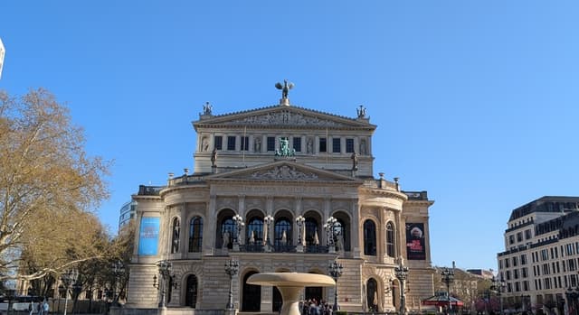 Free Tour Around Frankfurt City