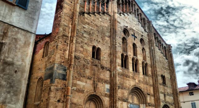 Free Tour: Eternal and Indispensable Pavia