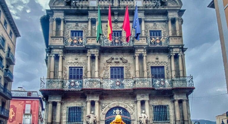 Best Pamplona Walking Tours: Explore Historic City Gems