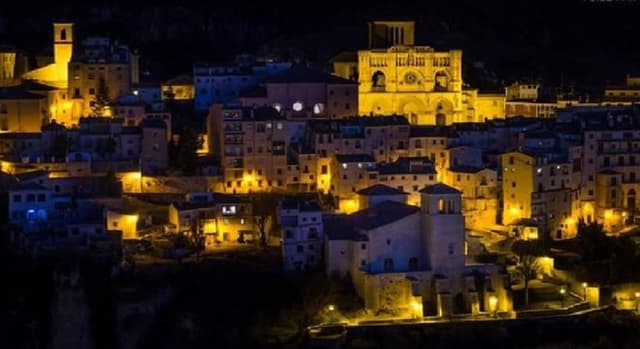 Medieval Cuenca at Sunset Free Tour