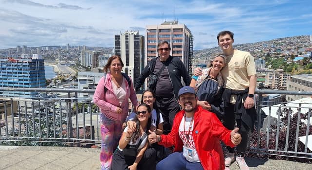 Valparaíso Free Walking Tour: Street Art, History & Hidden Gems