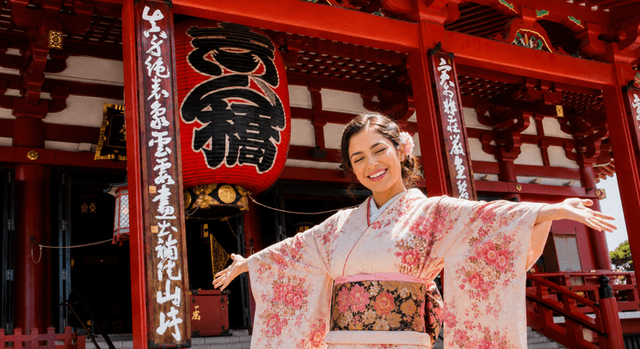 Asakusa Tradition & Modernity Free Tour in Tokyo